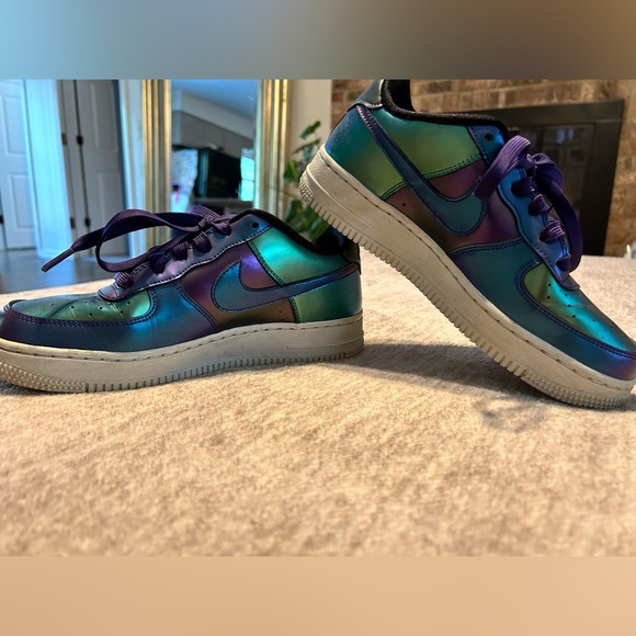 Nike Air Force 1 Low LV8 GS ‘Purple Neptune Green’ - Picture 2 of 8